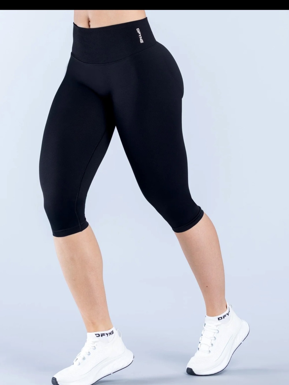 Vision capris straight waist band nwt